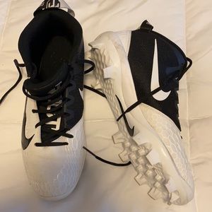 Baseball cleats like new